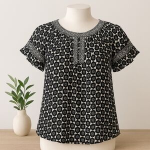 Max Studio Black and Cream Patterned Blouse